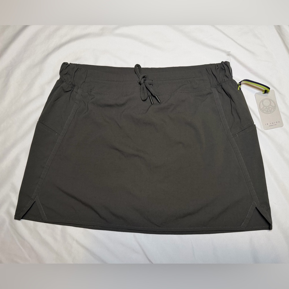 Te Verde Gray Athletic Skort Sz Medium